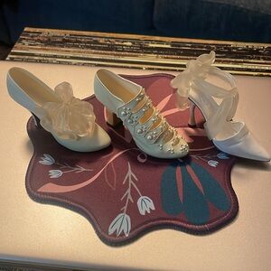 Just The Right Shoe Cream Heels Artistic Design